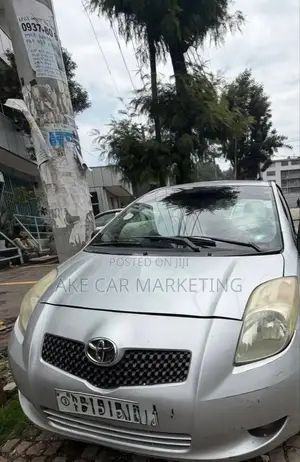 Toyota Yaris 2007 Gray