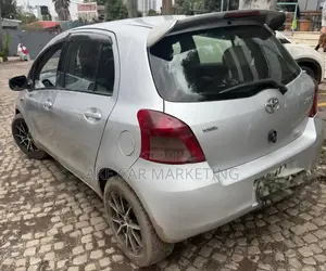 Toyota Yaris 2007 Gray