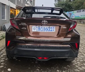 Toyota C-HR 2017 Brown