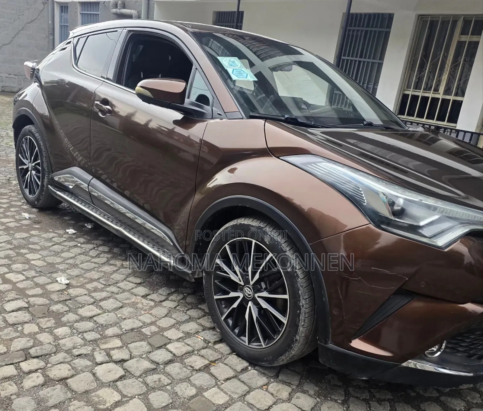 Toyota C-HR 2017 Brown
