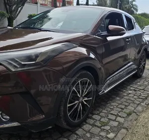 Toyota C-HR 2017 Brown