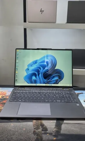 New Laptop Lenovo Yoga 7i 16GB AMD Ryzen 7 SSD 512GB
