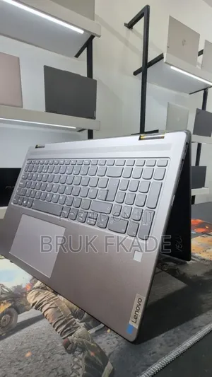 New Laptop Lenovo Yoga 7i 16GB AMD Ryzen 7 SSD 512GB