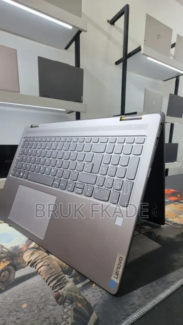 New Laptop Lenovo Yoga 7i 16GB AMD Ryzen 7 SSD 512GB