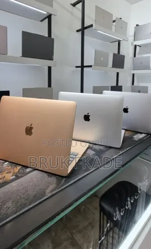 New Laptop Apple MacBook Air 2020 M1 8GB Apple M1 SSD 256GB