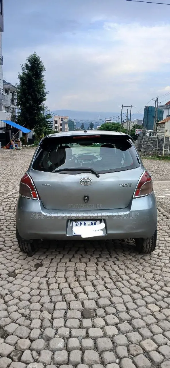 Toyota Yaris 2007 Gray