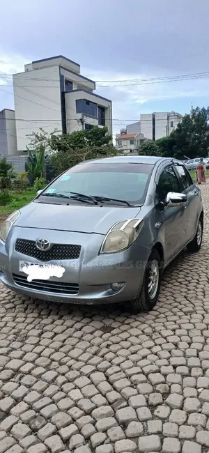 Toyota Yaris 2007 Gray