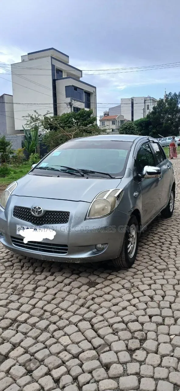 Toyota Yaris 2007 Gray