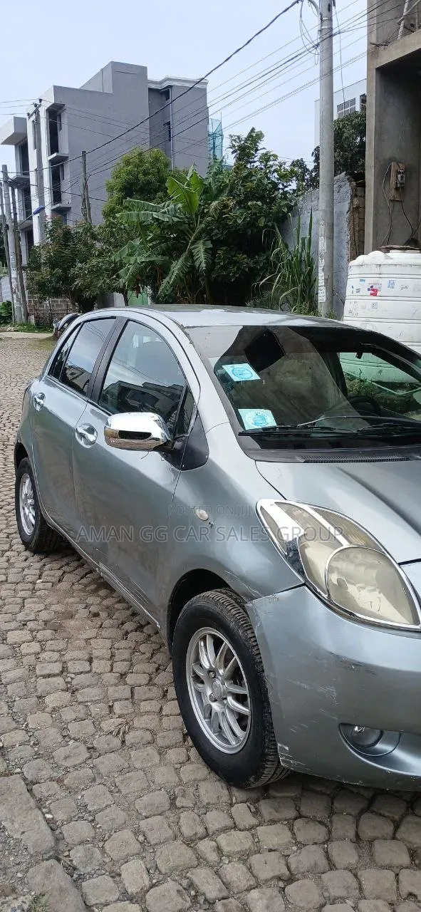 Toyota Yaris 2007 Gray