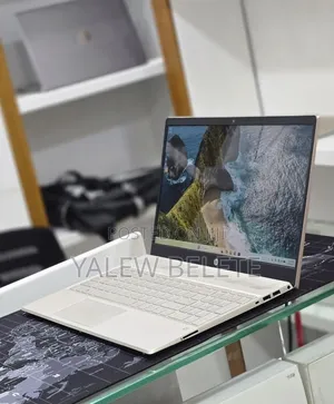 New Laptop HP Pavilion 15 8GB Intel Core i5 SSD 512GB
