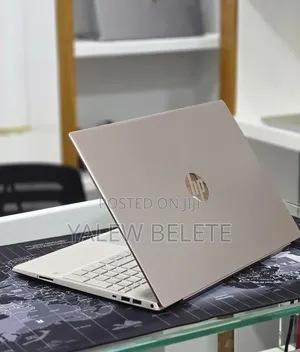New Laptop HP Pavilion 15 8GB Intel Core i5 SSD 512GB