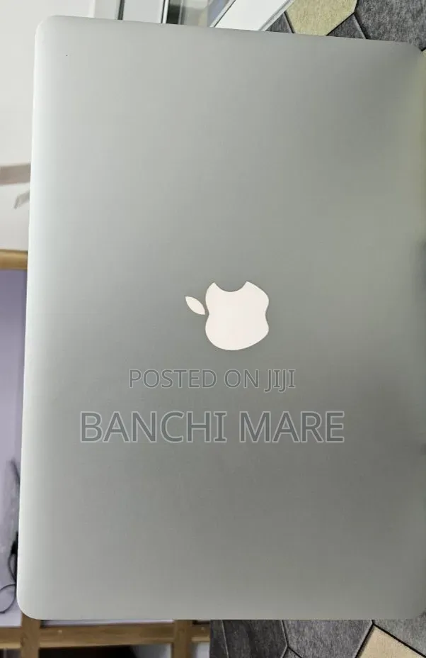 New Laptop Apple MacBook Air 2017 8GB Intel Core i5 SSD 256GB