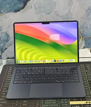 New Laptop Apple MacBook Air 2022 M2 8GB Apple M2 SSD 512GB