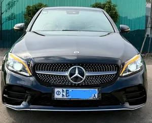 Mercedes-Benz C200 2019 Black