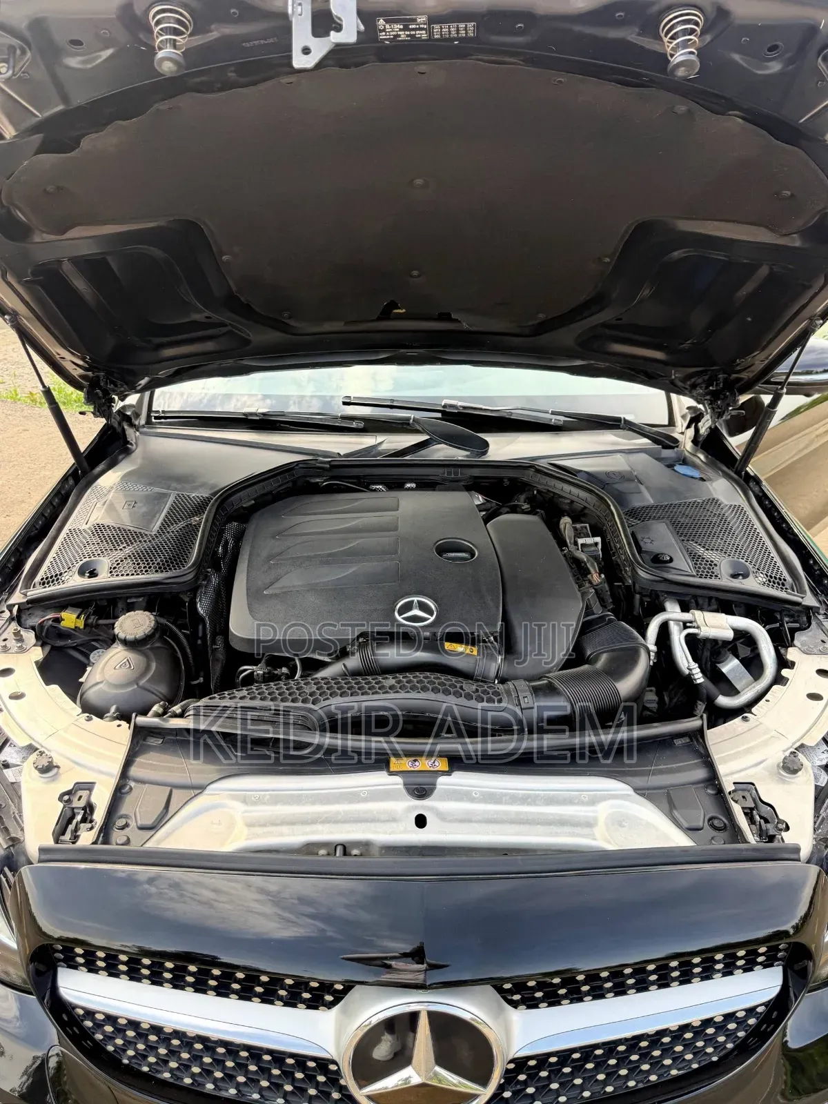 Mercedes-Benz C200 2019 Black