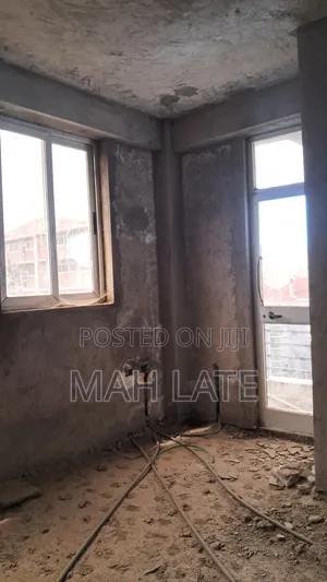 3bdrm Apartment in 20 ሜትር, Bole for sale