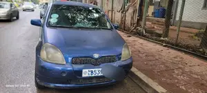 Toyota Vitz 2001 Blue