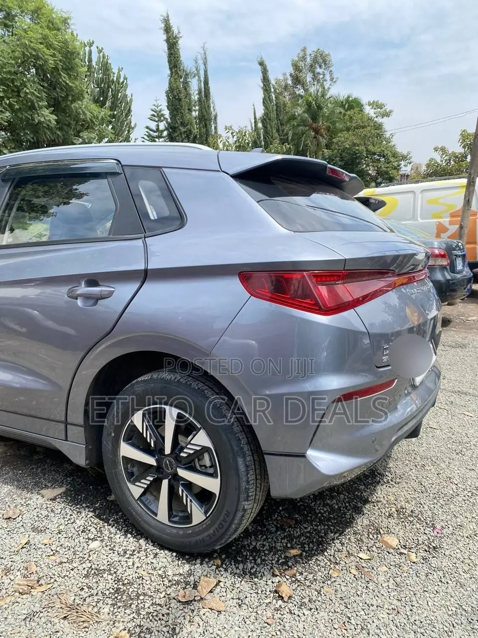 BYD E2 43 kWh 94 hp FWD 2025 Gray