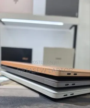 New Laptop Apple MacBook Air 2020 M1 8GB Apple M1 SSD 256GB