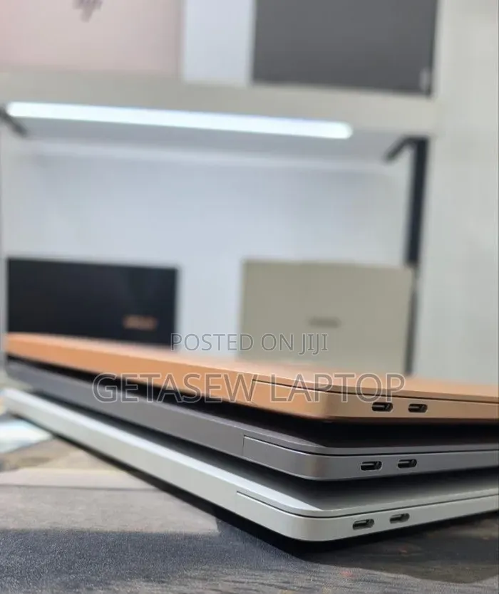 New Laptop Apple MacBook Air 2020 M1 8GB Apple M1 SSD 256GB