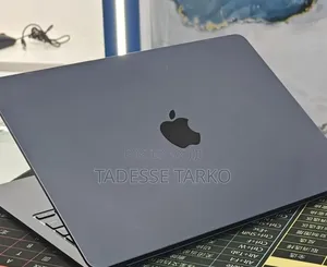 New Laptop Apple MacBook Air 2022 M2 8GB Apple M2 SSD 512GB