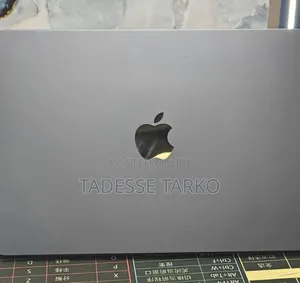 New Laptop Apple MacBook Air 2022 M2 8GB Apple M2 SSD 512GB