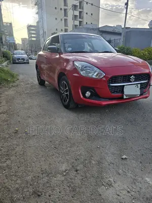 Suzuki Swift 2022 Red