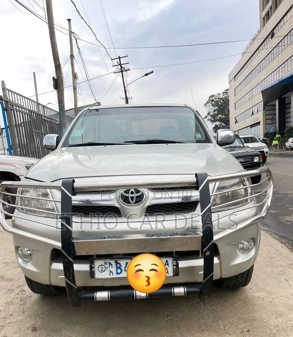 Toyota Hilux 2007 Silver