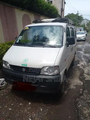 Suzuki Eeco 2024 White
