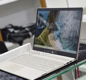 New Laptop HP Pavilion 15 8GB Intel Core i5 SSD 512GB