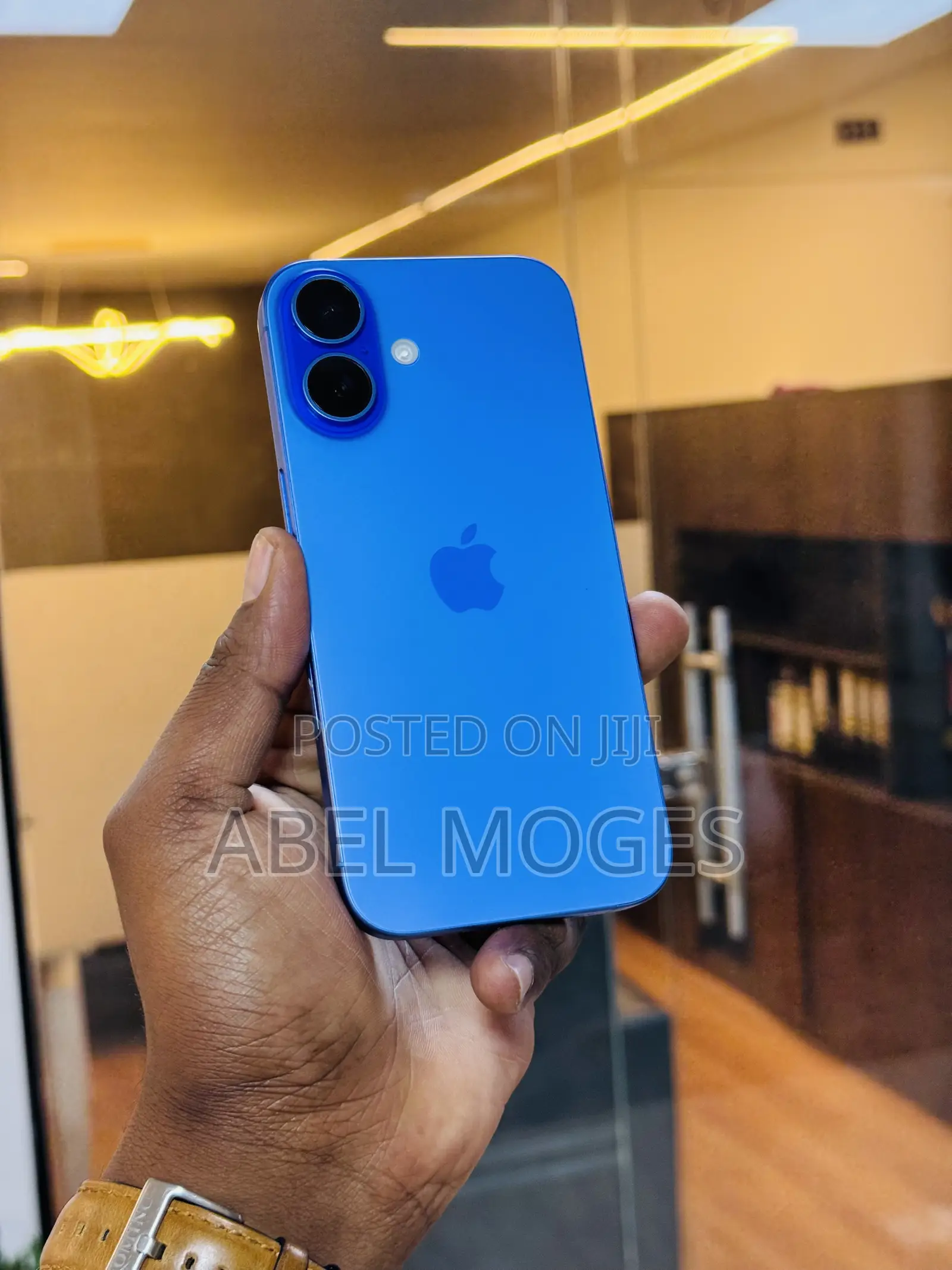 New Apple iPhone 16 128 GB Blue