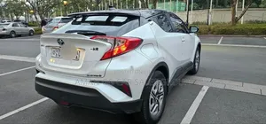Toyota C-HR 2022 White