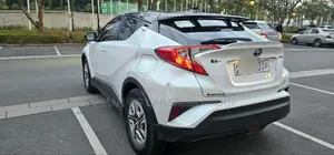 Toyota C-HR 2022 White