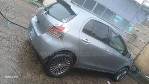 Toyota Yaris 2007 Gray