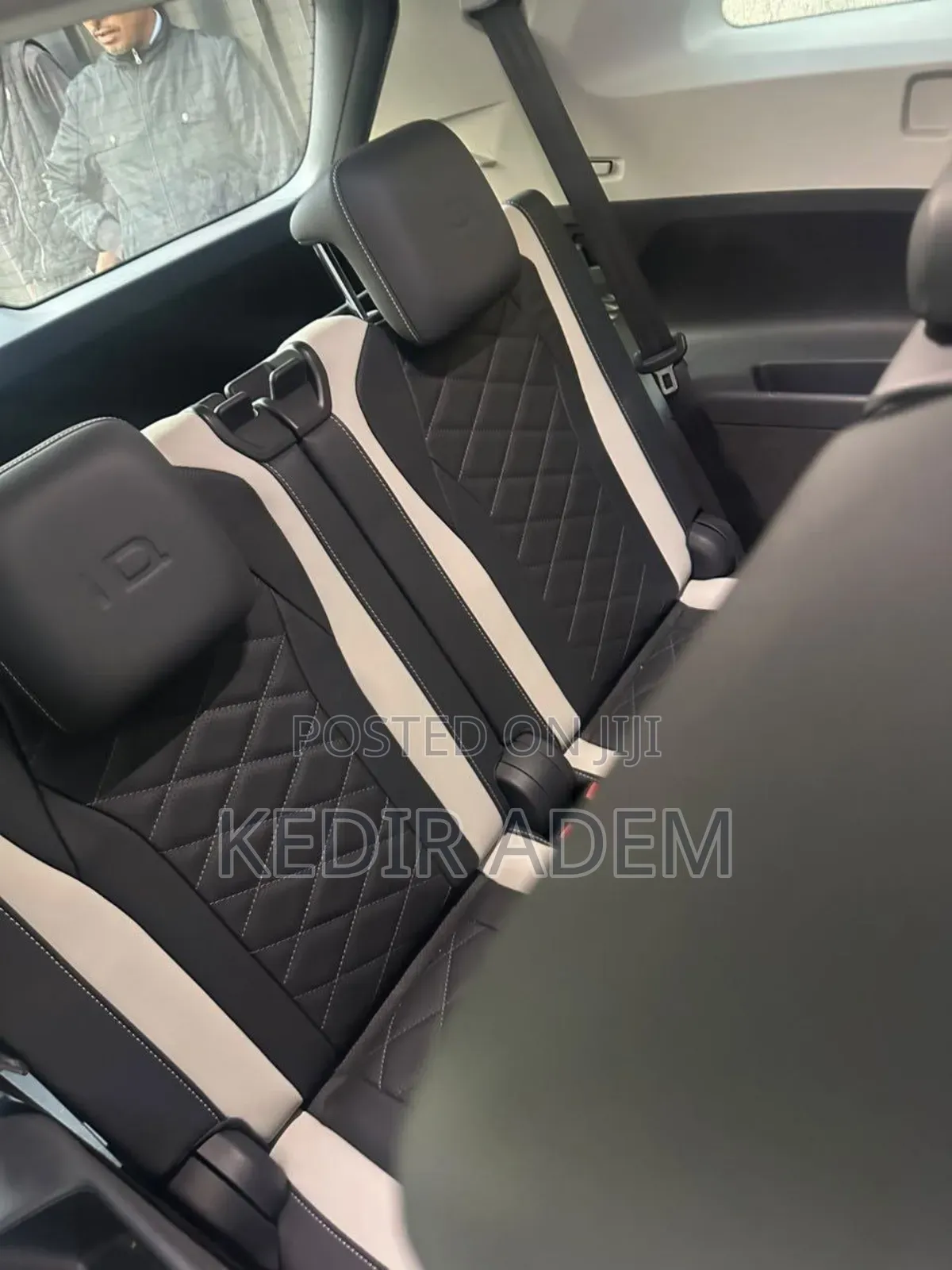 Volkswagen ID.6 2022 Blue