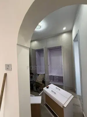 5bdrm Apartment in የግል, Bole for sale