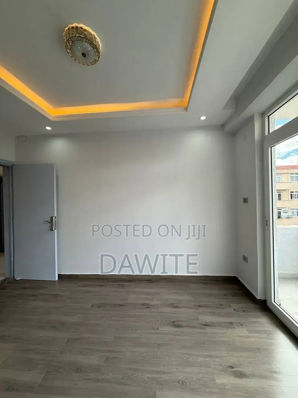 5bdrm Apartment in የግል, Bole for sale