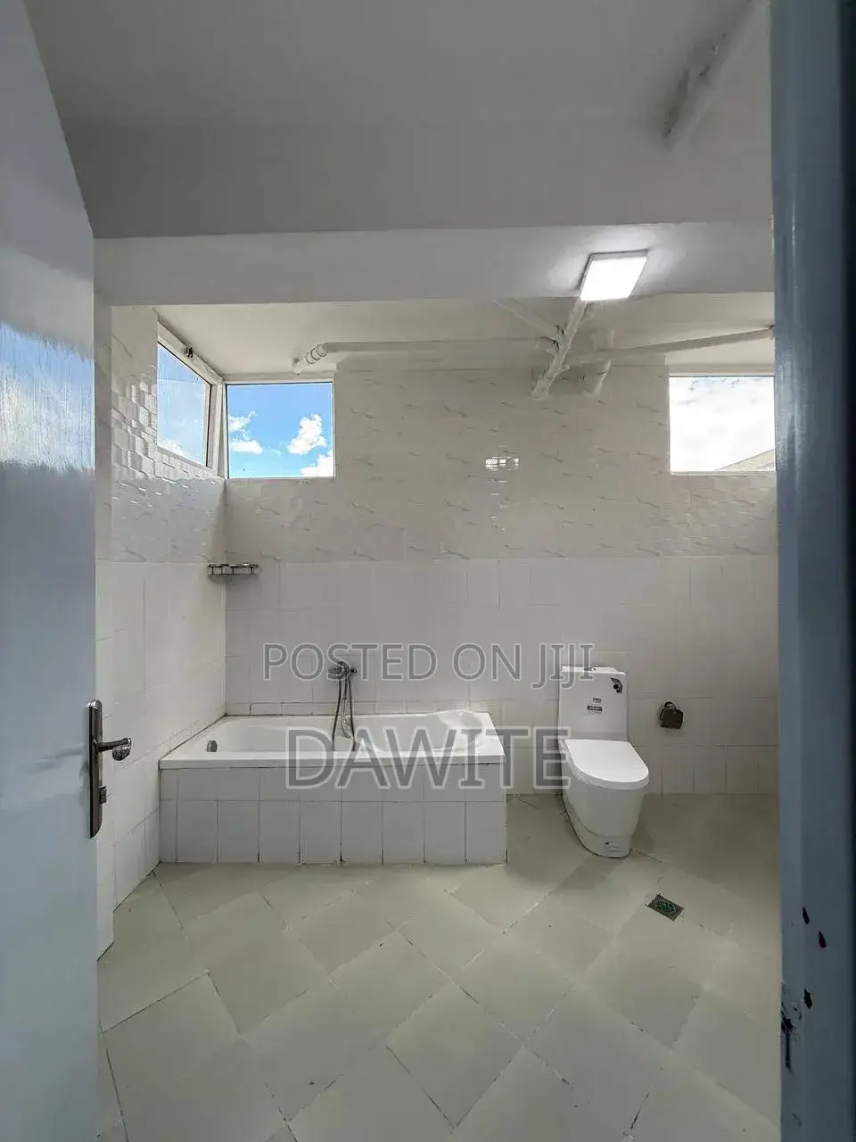 5bdrm Apartment in የግል, Bole for sale