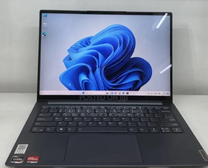 New Laptop Lenovo 16GB AMD Ryzen 7 SSD 512GB