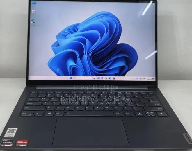 New Laptop Lenovo 16GB AMD Ryzen 7 SSD 512GB