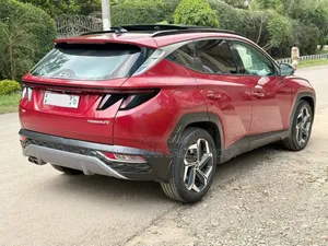 Hyundai Tucson 2022 Red