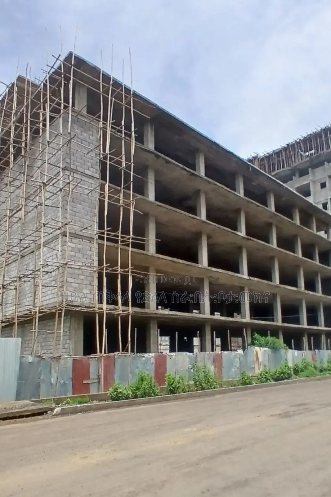 1000 M2 Semi Finishing at G+8 CommercialBuildingForSaleShegerlegetafoArea