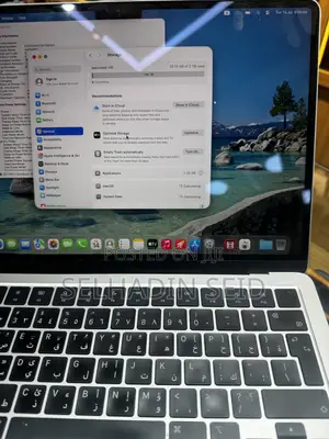 Laptop Apple MacBook Air 2022 M2 24GB Apple M2 SSD 2T