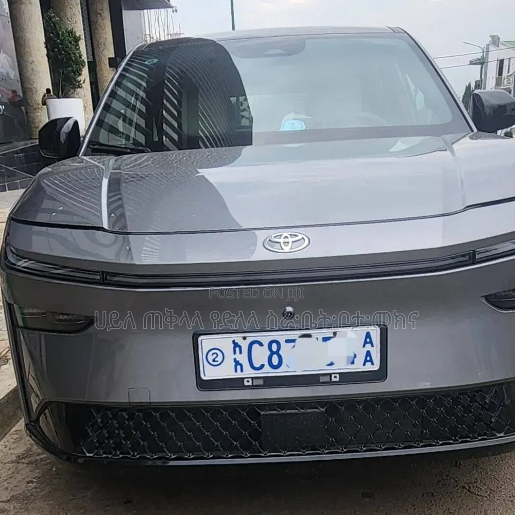 Toyota bZ3 2025 Gray