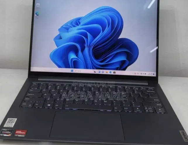 New Laptop Lenovo Yoga 710 16GB AMD Ryzen 7 SSD 512GB