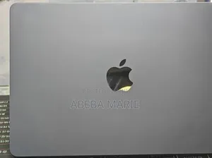New Laptop Apple MacBook Air 2022 M2 16GB Apple M2 SSD 512GB