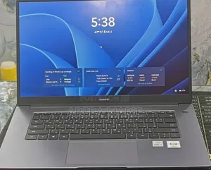 New Laptop Huawei MateBook 13 WRT-W29E 8GB Intel Core i3 SSD 256GB