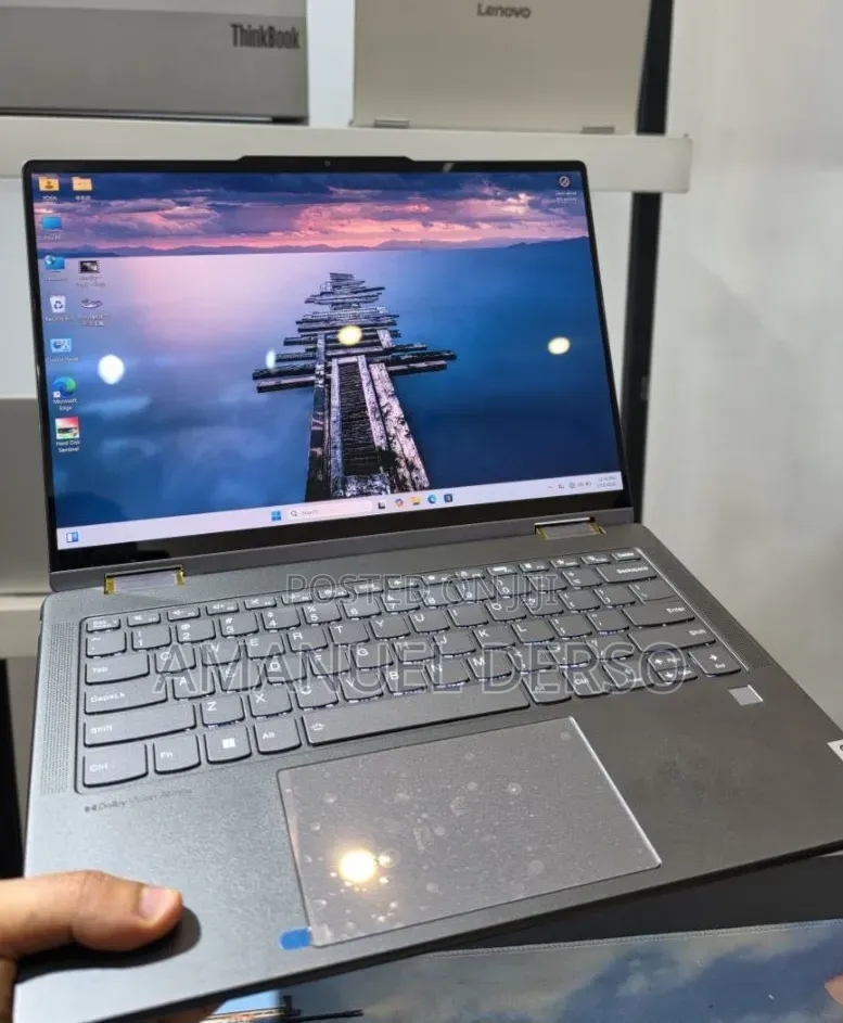 New Laptop Lenovo Yoga 710 16GB Intel Core Ultra 7 SSD 512GB