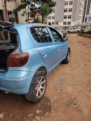 Toyota Vitz 2002