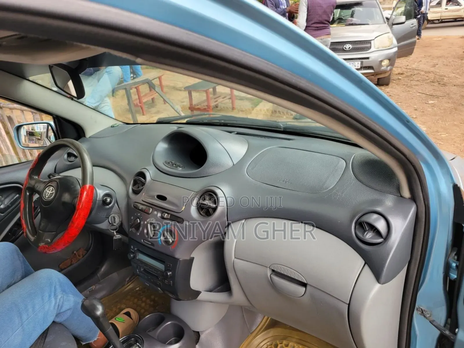 Toyota Vitz 2002